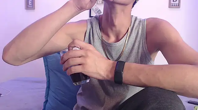 harrytomson 1 online show from February 21, 8:28 am