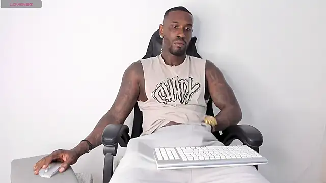 Snapshot of Dvid_Rullers chatting on February 24, 9:31 pm Dvid Rullers online show from February 24, 9:31 pm