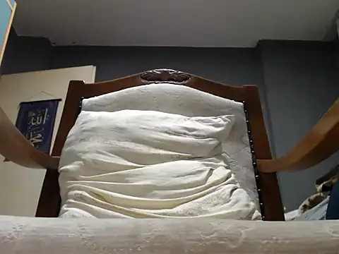 hardbigcock16 online show from February 27, 7:35 pm