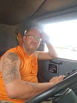 slickwill123 online show from July 8, 1:48 pm