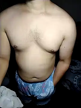 Snapshot of Gasparin32 chatting on March 16, 6:44 pm Gasparin32 online show from March 16, 6:44 pm