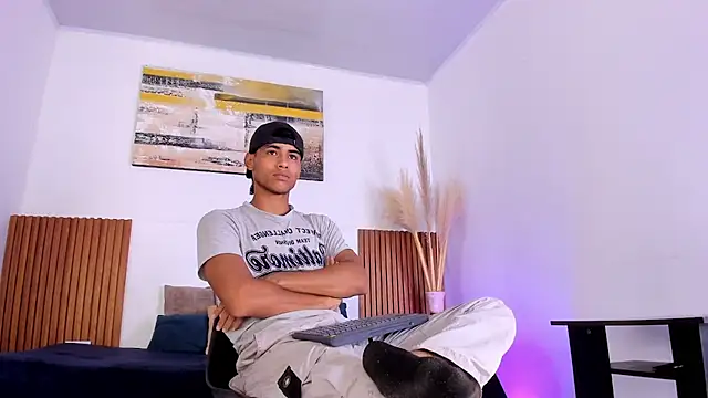 zander 2120 online show from November 18, 2:32 pm