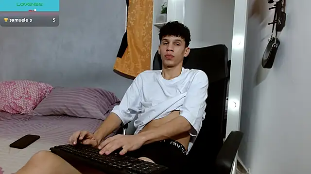 Snapshot of jeff_ross chatting on January 4, 10:02 pm jeff ross online show from January 4, 10:02 pm