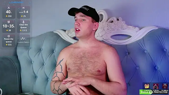 ArthurWhitee online show from April 13, 1:56 pm