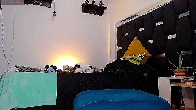 Snapshot of RyanRizzo chatting on December 26, 8:32 pm RyanRizzo online show from December 26, 8:32 pm