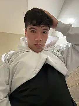 Logan smith1 online show from November 27, 8:01 pm