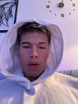 Logan smith1 online show from March 22, 11:20 pm