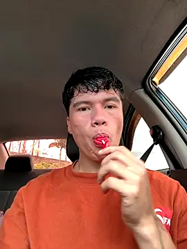 Logan smith1 online show from October 3, 6:46 pm