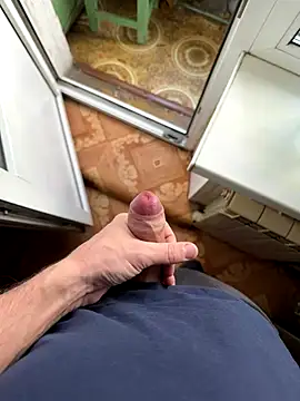 macsosss online show from November 19, 8:14 am