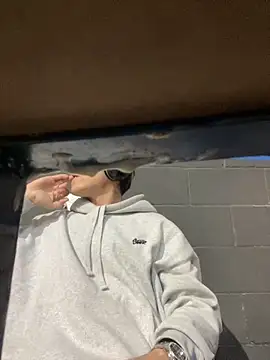 oscaar mb22 online show from January 10, 7:32 pm