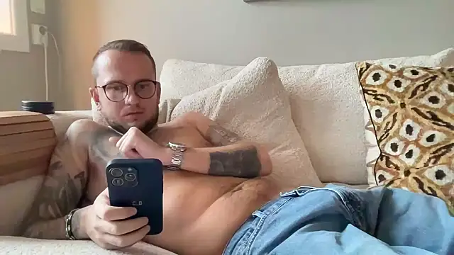 thehornyguy97 online show from November 13, 10:20 am