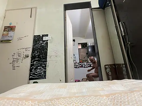 Snapshot of SammyChocolateIndian chatting on February 3, 9:30 am SammyChocolateIndian online show from February 3, 9:30 am