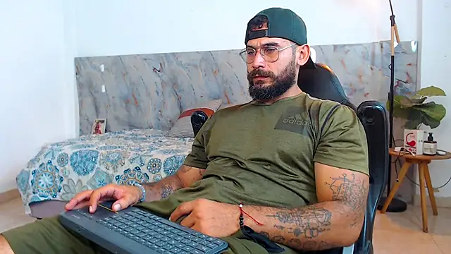 hanz col online show from November 26, 2:25 am