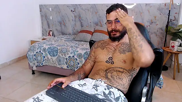 hanz col online show from November 24, 1:06 am