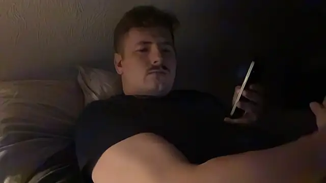 BigSammy1995 online show from February 14, 2:39 am