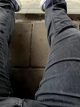 OdinWolf1990 online show from November 19, 9:53 am