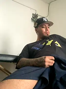 Snapshot of perrrotegrande chatting on September 27, 2:04 pm perrrotegrande online show from September 27, 2:04 pm