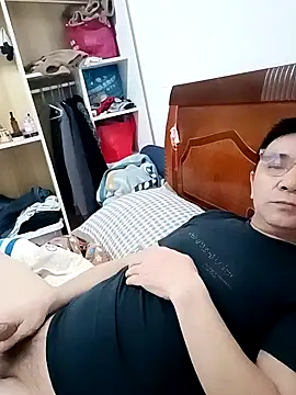 yjw6688 online show from April 20, 1:52 am