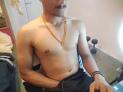 Snapshot of vicky0805 chatting on October 31, 8:18 am vicky0805 online show from October 31, 8:18 am