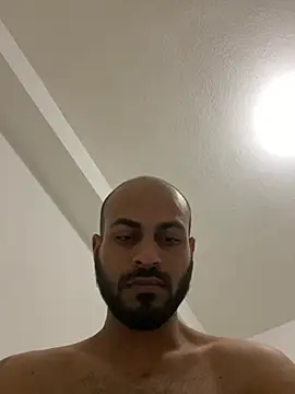 Snapshot of islandvybee55 chatting on December 30, 1:37 am islandvybee55 online show from December 30, 1:37 am