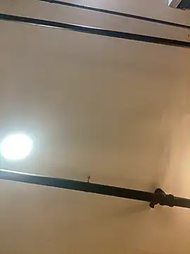 islandvybee55 online show from February 24, 12:06 pm