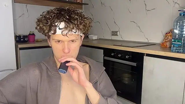 alyx garden online show from March 1, 11:43 am