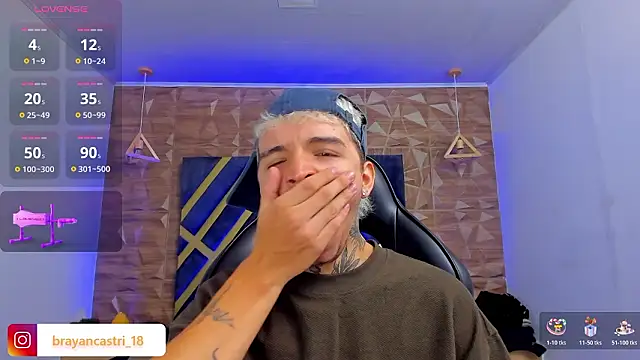 Ian Castillo  online show from March 3, 11:39 am