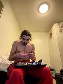 wolfwhite95 online show from March 18, 11:30 pm