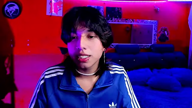 Snapshot of AnggelONfiree chatting on January 27, 2:20 am AnggelONfiree online show from January 27, 2:20 am