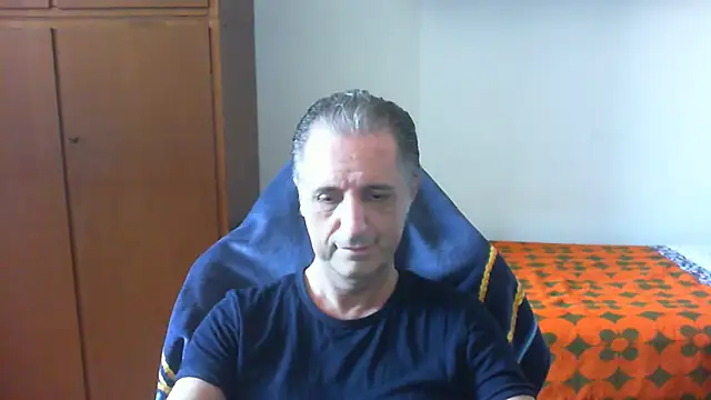 lliuk70mi online show from May 25, 1:17 pm