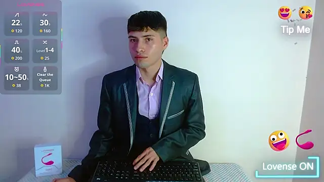 nolanjay  online show from October 2, 9:41 pm