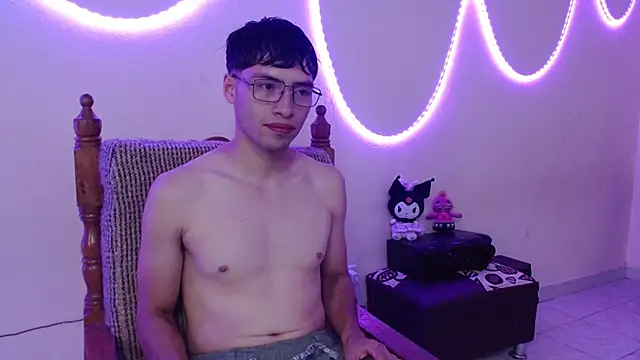 nolanjay  online show from February 18, 3:32 pm