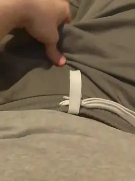 Snapshot of krissraw chatting on February 9, 3:56 pm krissraw online show from February 9, 3:56 pm