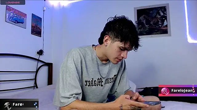 Snapshot of jeanfarelo chatting on December 20, 10:16 am jeanfarelo online show from December 20, 10:16 am