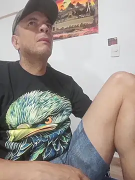 latinmartin73 online show from November 26, 3:42 am