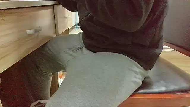 huzi518 online show from November 26, 11:46 am