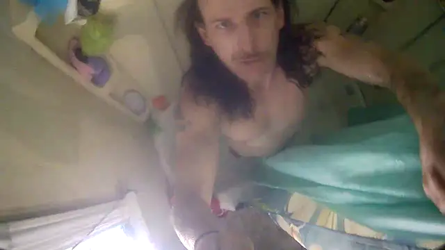 froggymclovin222 online show from April 16, 7:25 pm