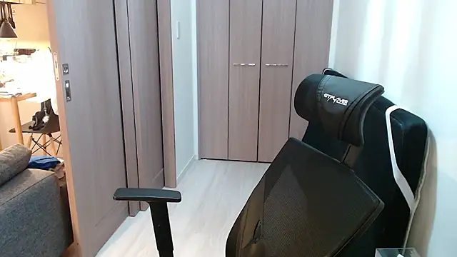 Snapshot of ryota_kkk chatting on September 16, 1:56 pm ryota kkk online show from September 16, 1:56 pm