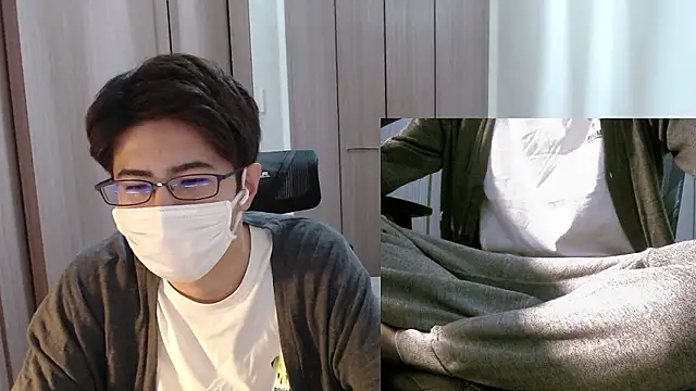 Snapshot of ryota_kkk chatting on October 22, 9:40 pm ryota kkk online show from October 22, 9:40 pm