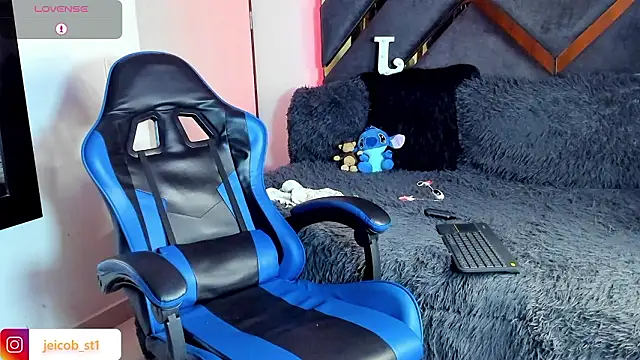 jeicob stone online show from March 30, 2:56 am