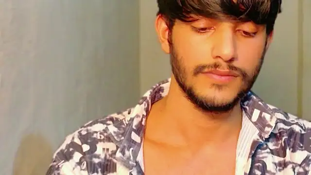 kingkartik7 online show from February 25, 5:03 pm