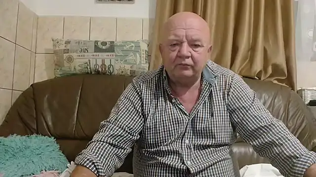 fullballs6 online show from October 3, 1:54 am