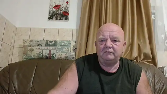 fullballs6 online show from September 30, 1:56 am