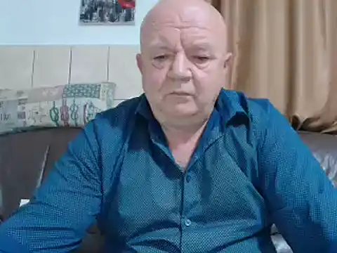 fullballs6 online show from December 17, 3:17 am