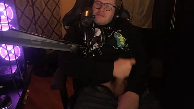 chicostick413 online show from February 9, 12:48 am