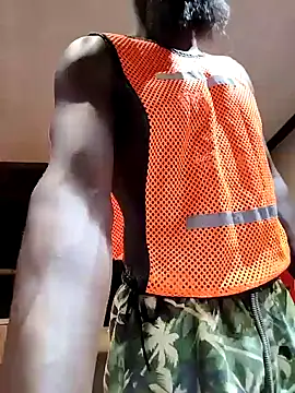 Snapshot of Chocolate_factory_man chatting on January 1, 8:04 pm Chocolate factory man online show from January 1, 8:04 pm