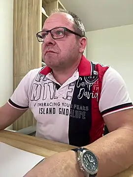 coupleLatinaLovers online show from March 16, 8:29 am