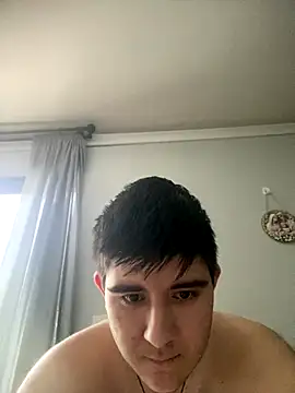 Snapshot of Yann_18 chatting on September 10, 11:47 pm Yann 18 online show from September 10, 11:47 pm