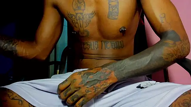 bigblackhotx1 online show from March 30, 10:38 am