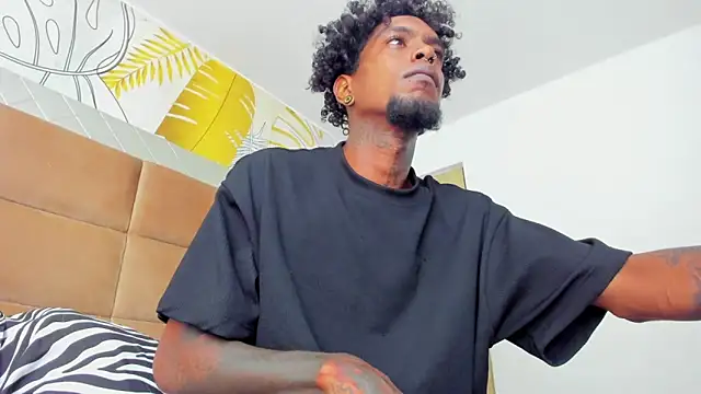 bigblackhotx1 online show from November 27, 11:25 am